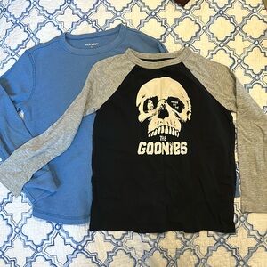 2x L/S Shirts